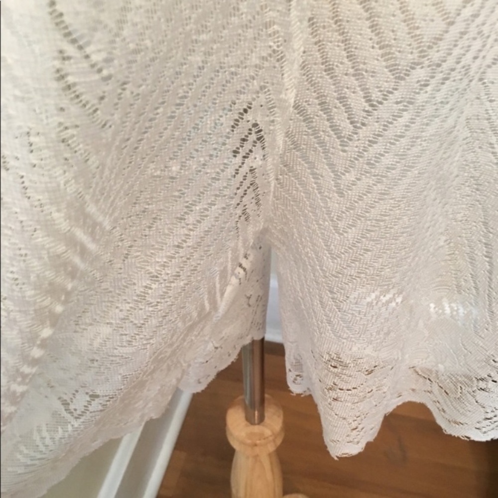 Highness Lace Coverup - Picture 3 of 8